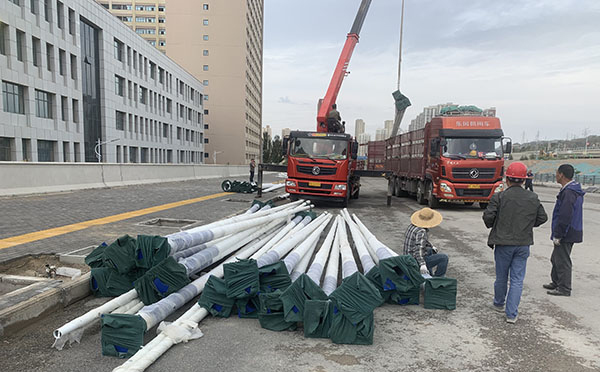 镜铁区太阳能路灯在严寒地区的应用与耐寒配置