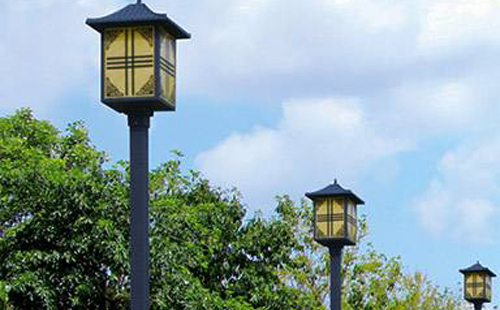 镜铁区庭院灯安装间距与布灯设计全解析