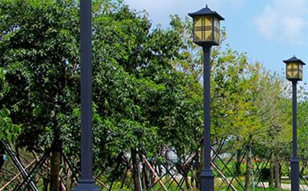 太阳能镜铁区庭院灯价格为何差三倍?关键看这几点 太阳能镜铁区庭院灯价格为何差三倍?关键看这几点